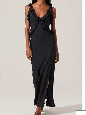 ASTR Ruffled V-Neck Black Maxi Dress